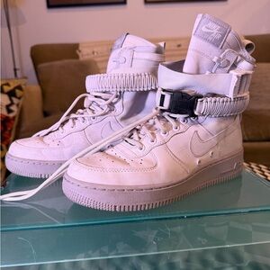 Nike Air Force 1 High-Top Sneakers with box